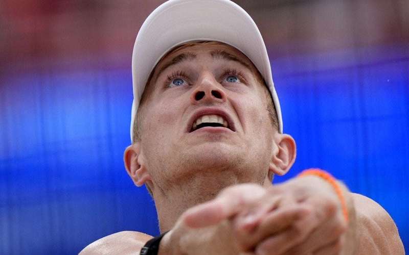 image for Dutch beach volleyball player convicted of rape is booed again, louder, in second match of Olympics
