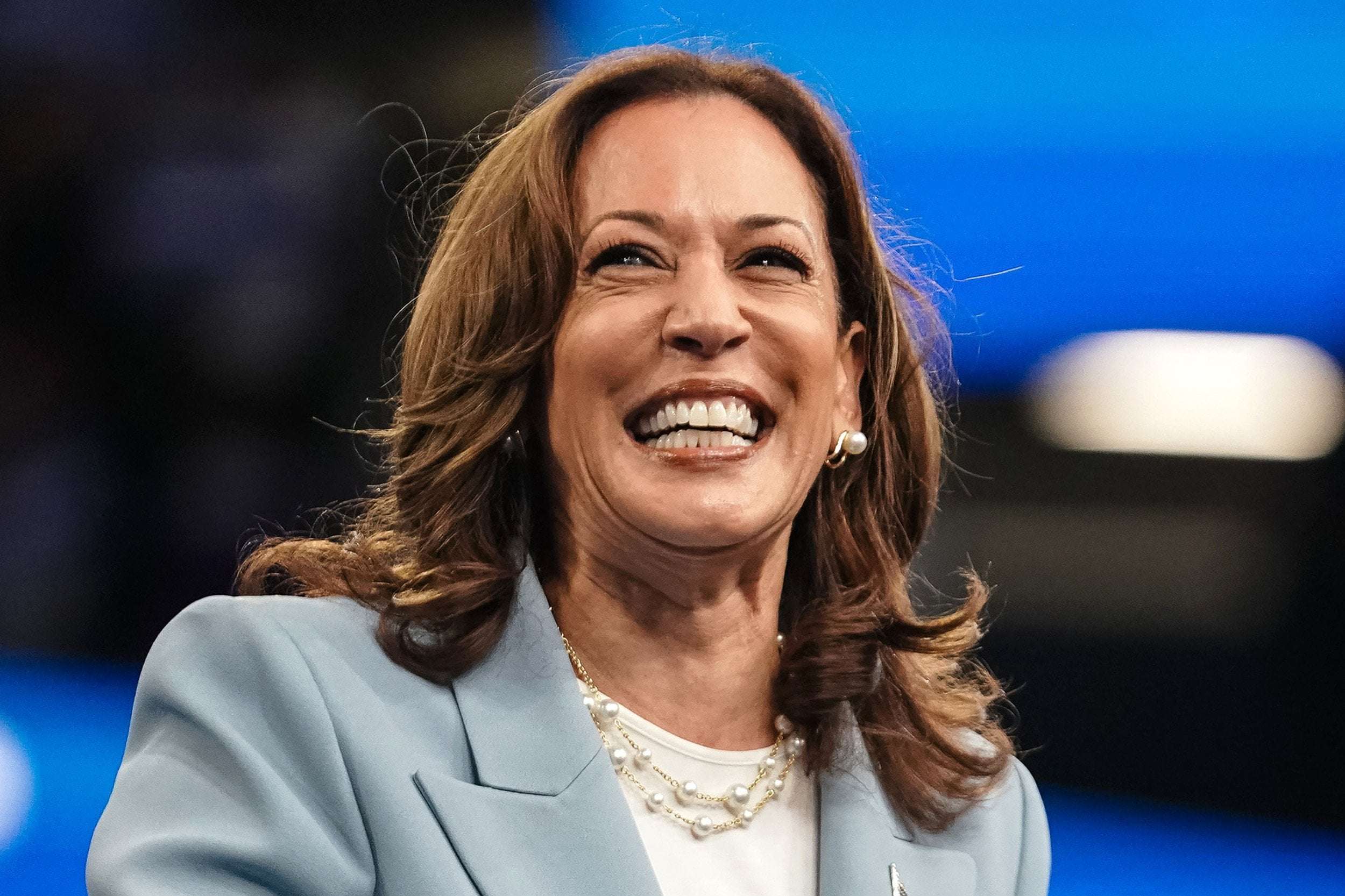 image for Kamala Harris Now Leads Donald Trump in Eight National Polls