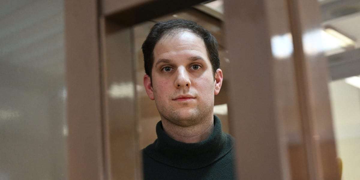 image for Russia frees WSJ reporter Evan Gershkovich, former US Marine Paul Whelan in a major prisoner swap