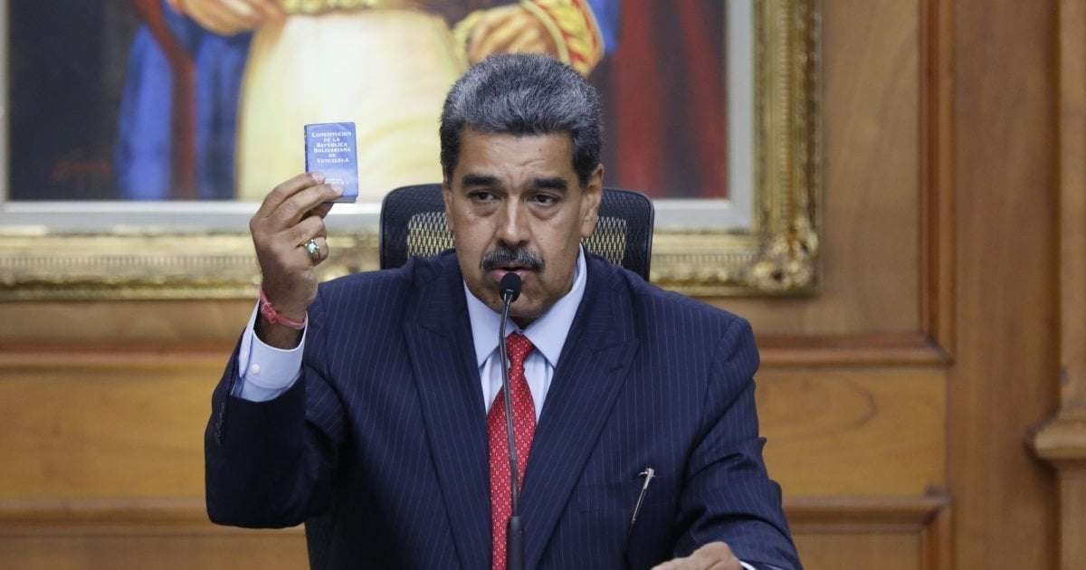 image for Nicolás Maduro announces the preparation of re-education camps to imprison detained demonstrators