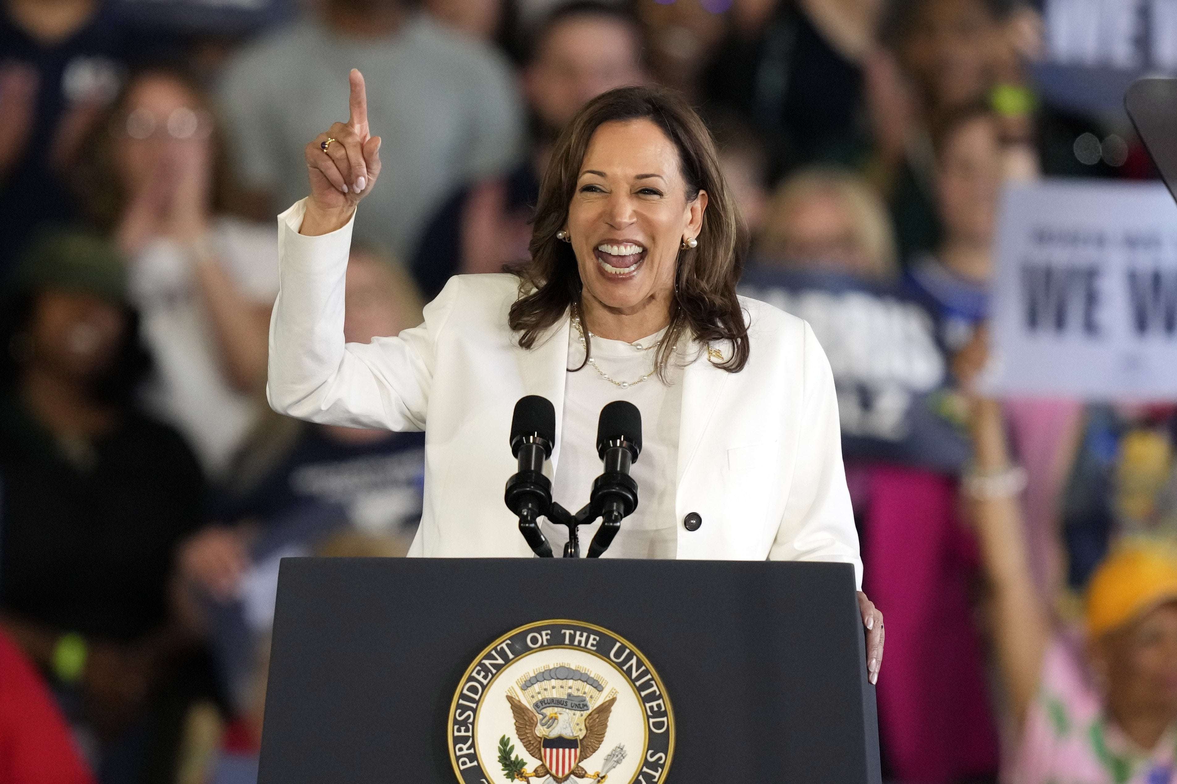 image for Kamala Harris Takes Eight-Point Lead Over Donald Trump in New Poll