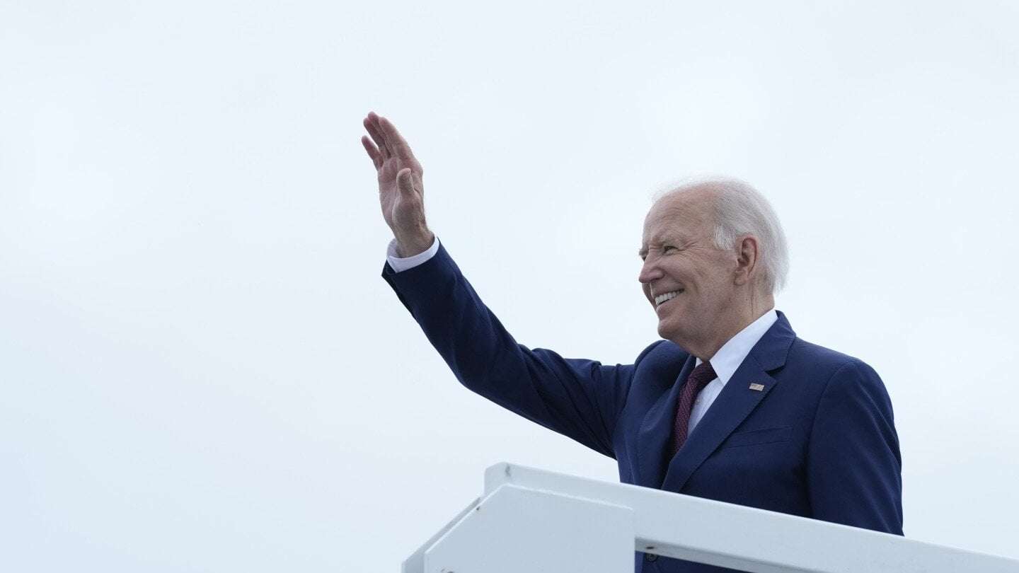 image for Biden holds social event with ice cream to thank campaign staff after bowing out of election