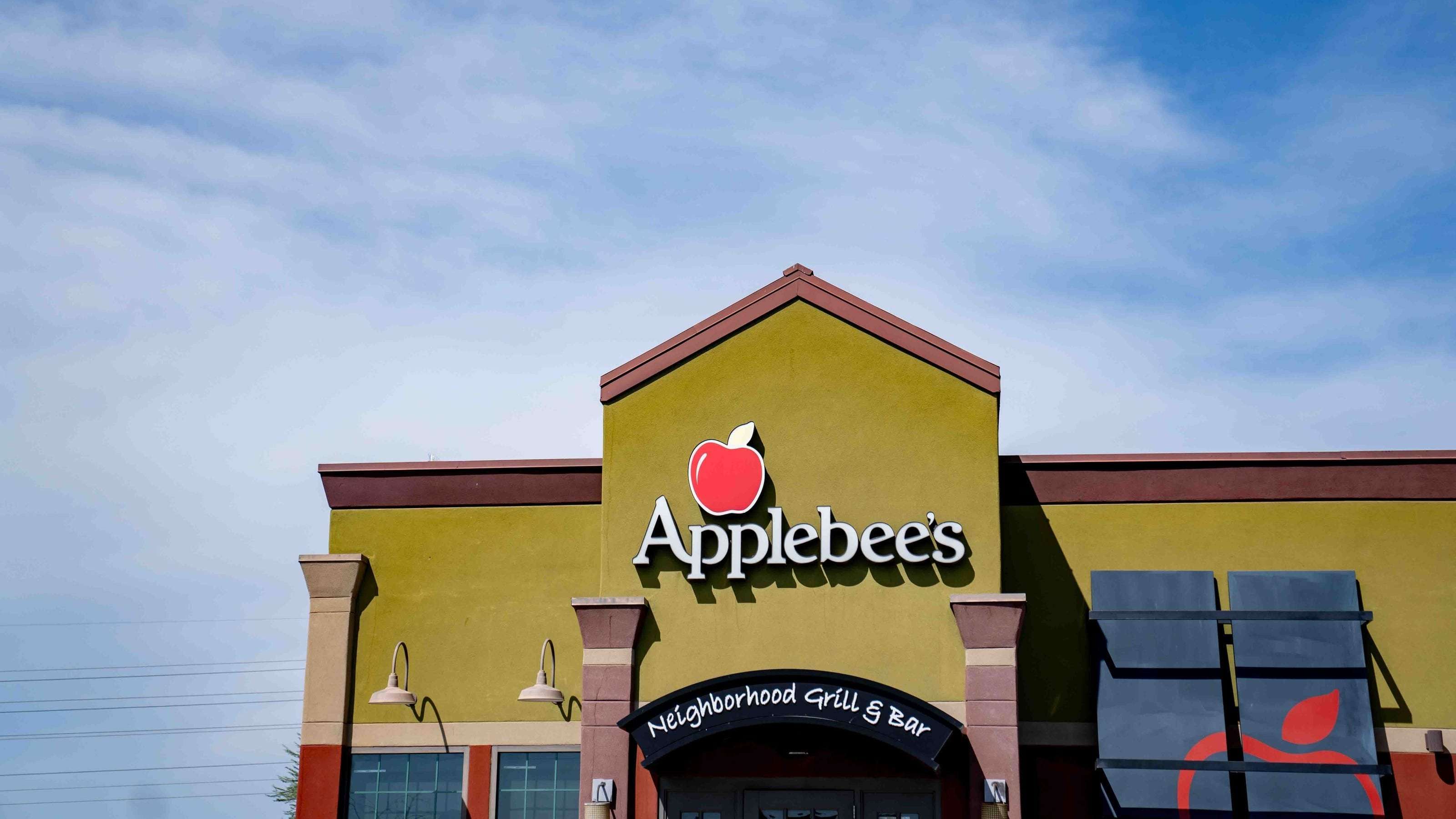 image for Woman arrested at Indiana Applebee's after argument over 'All You Can Eat' deal: Police