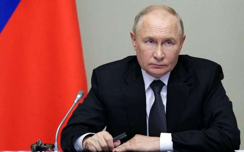 image for Putin has decided that Russia is going to be a 'safe haven' for people who want to trade liberal Western ways for Russian 'moral values'