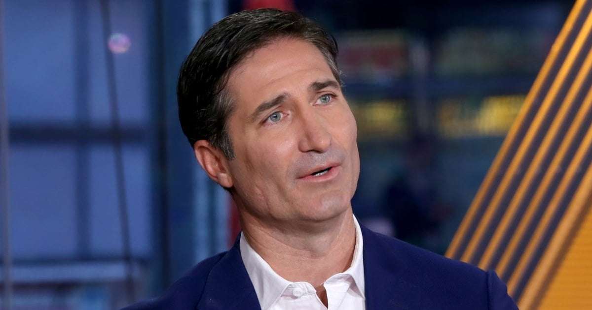 image for Starbucks' new CEO will supercommute 1,000 miles from California to Seattle