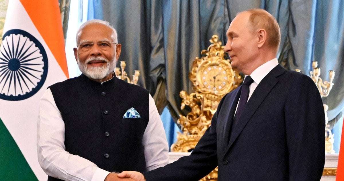 image for India walks a diplomatic tightrope, making friends with Ukraine while ally Russia watches on
