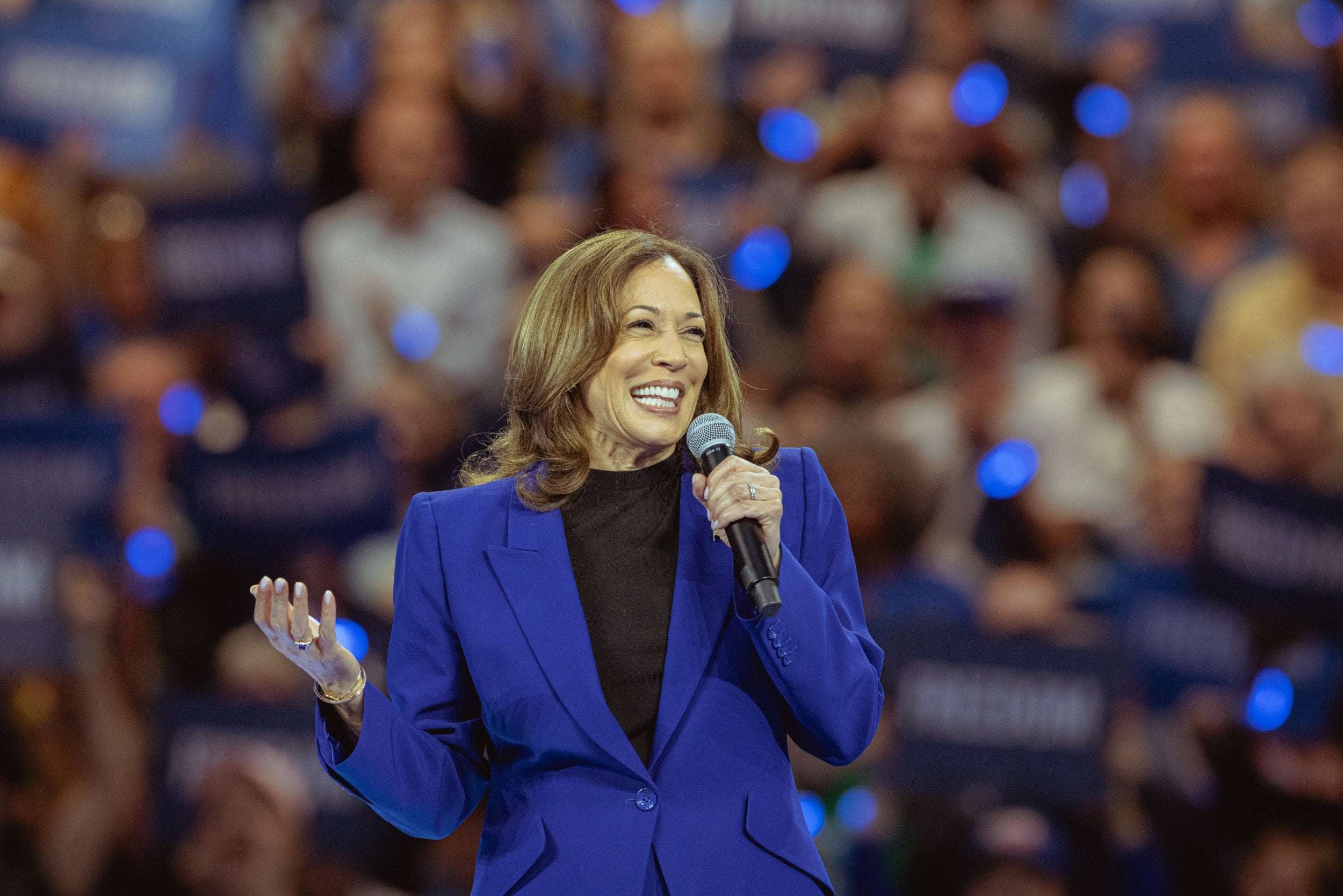 image for Kamala Harris Has Eight Point Lead Over Trump in National Poll