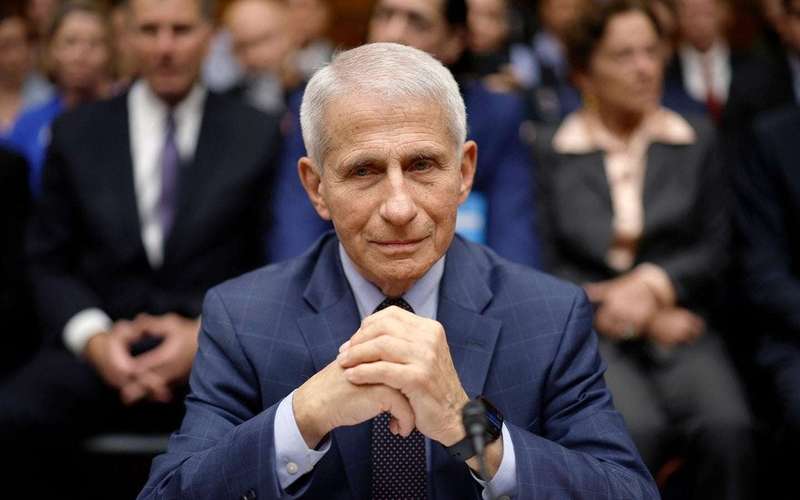 image for Anthony Fauci recovering after hospitalization for West Nile virus