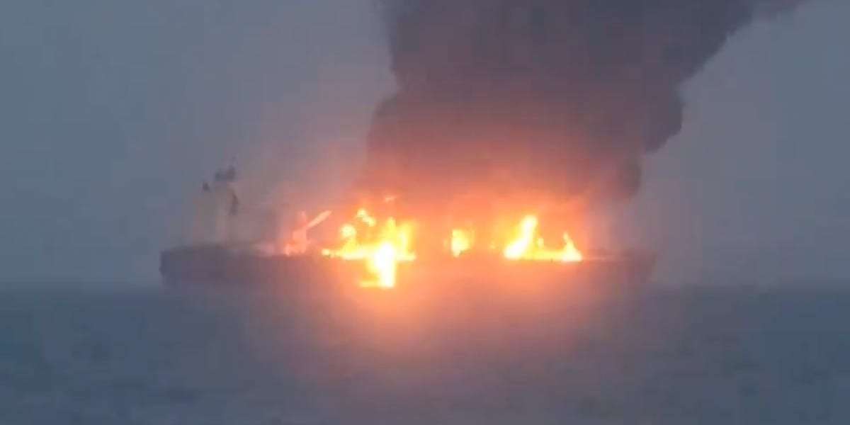 image for Huge oil spill in the Red Sea