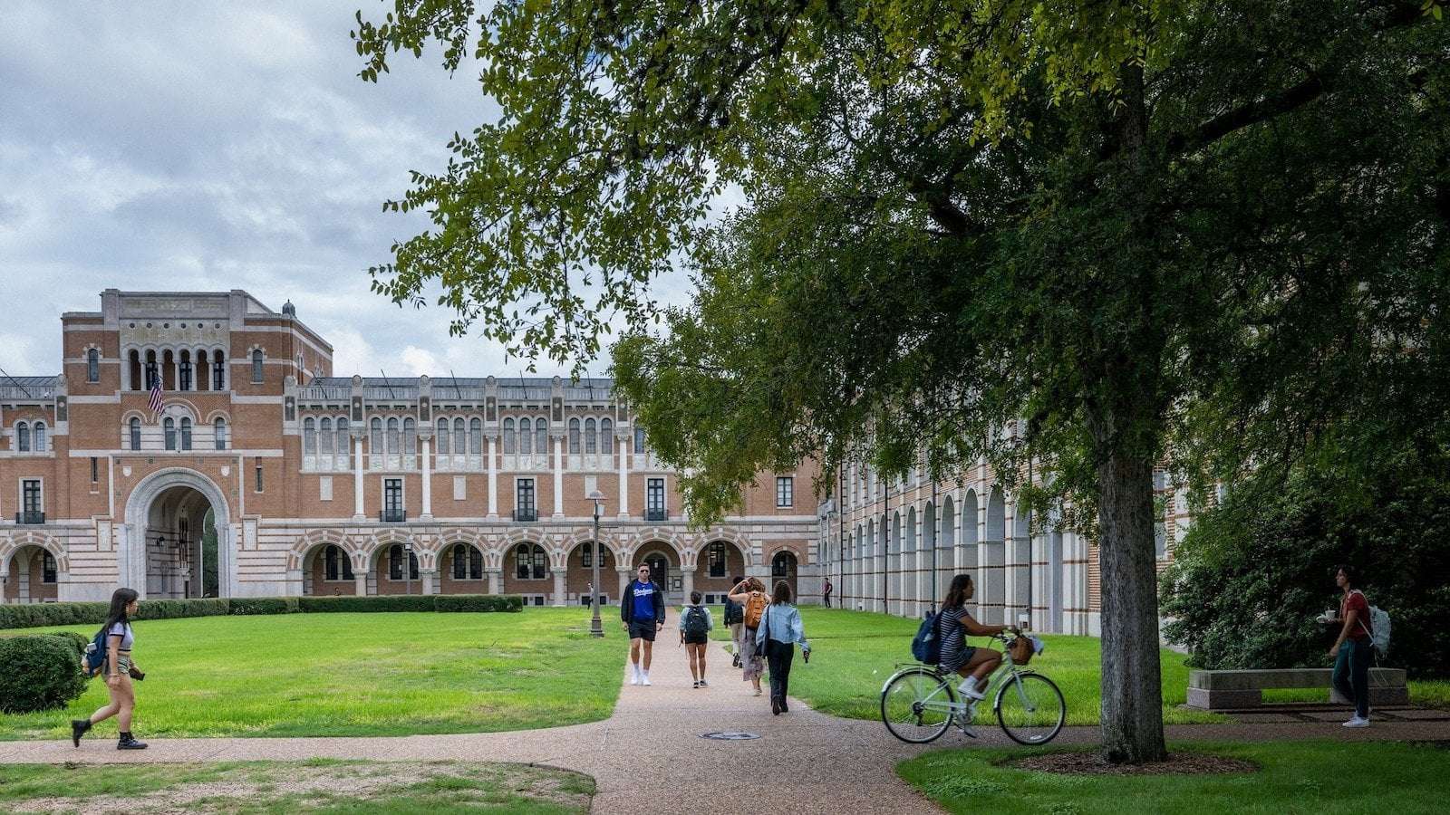 image for Female student at Rice University killed in dorm room on first day of classes