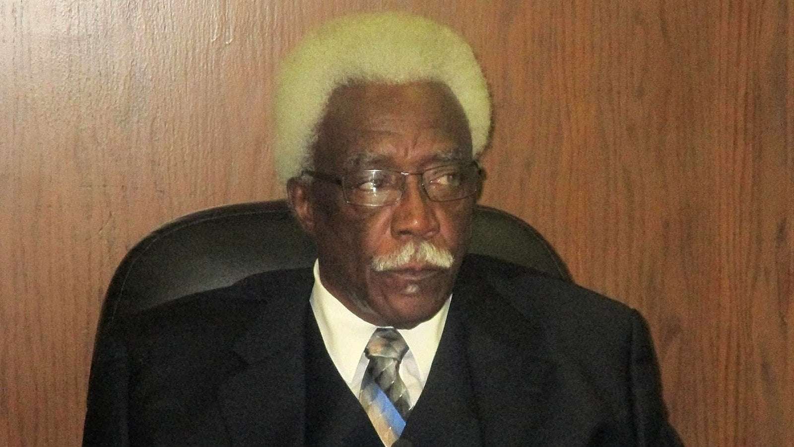 image for 11-year-old allegedly confesses to fatally shooting 82-year-old man and his daughter
