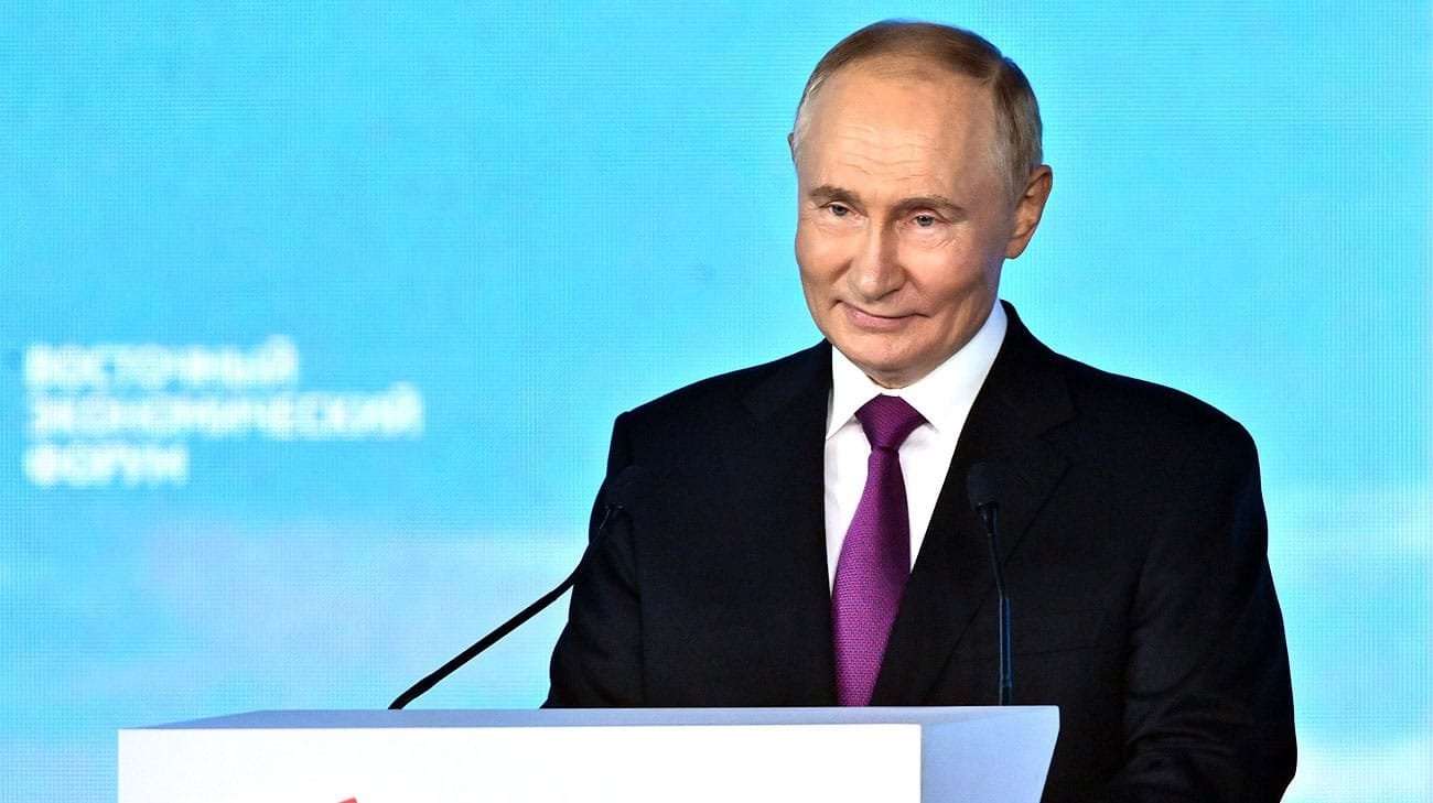 image for Putin claims Russia will support Harris in US elections
