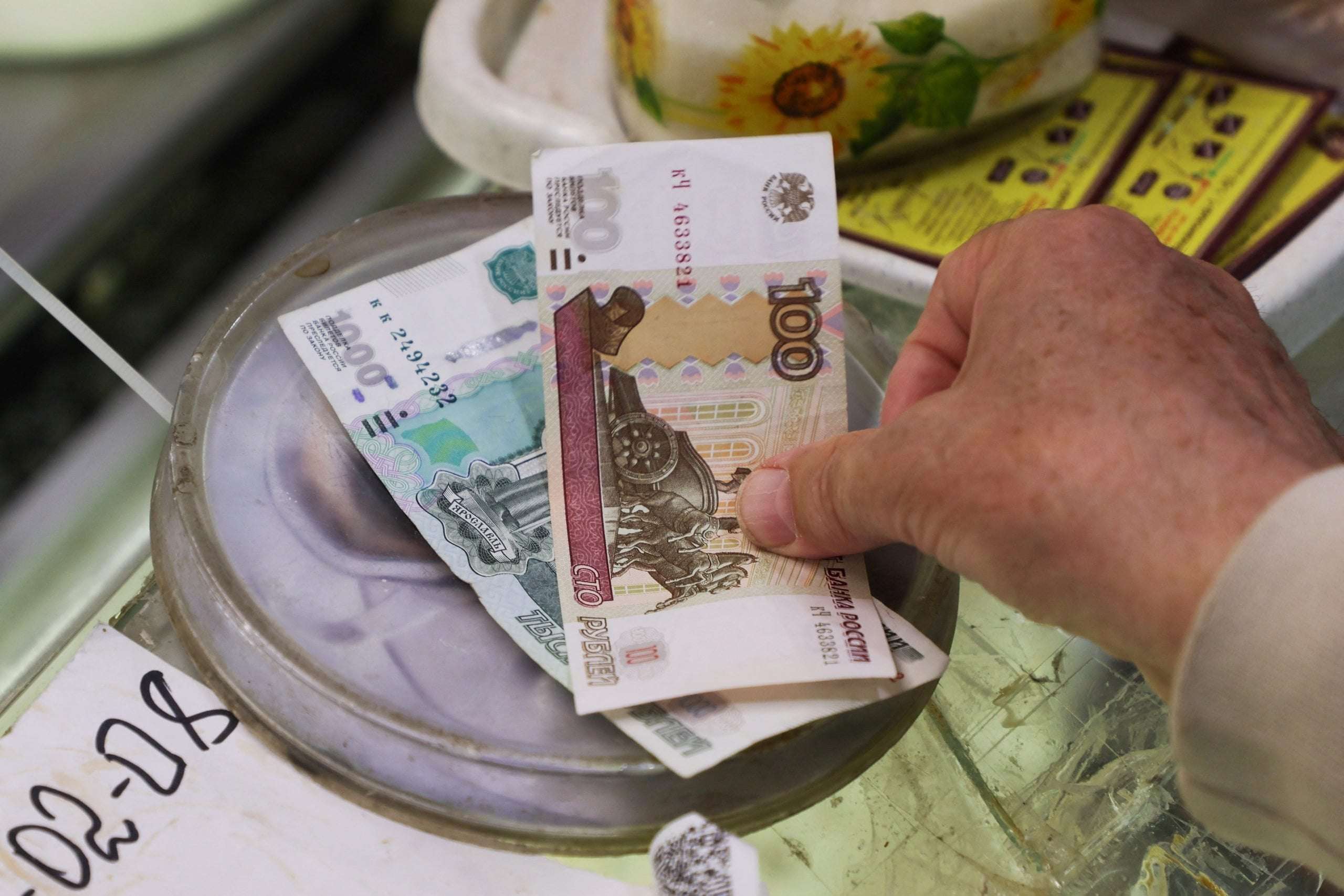 image for The Slow Strangulation of Russia Sanctions