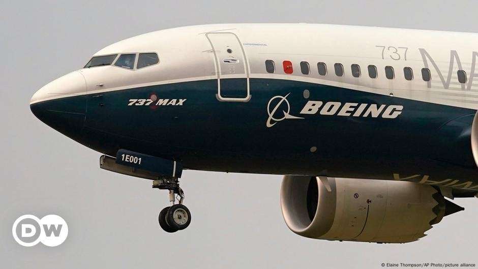 image for Boeing offers 25% pay rise to avoid strike – DW – 09
