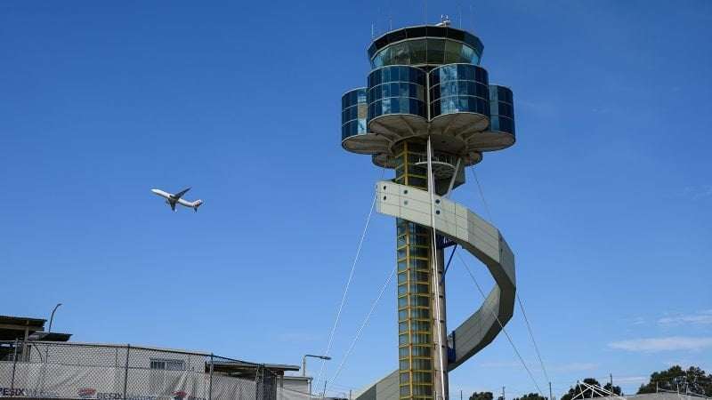 image for Traveler ordered to pay more than $5,000 in fuel costs after flight diverted due to bad behavior