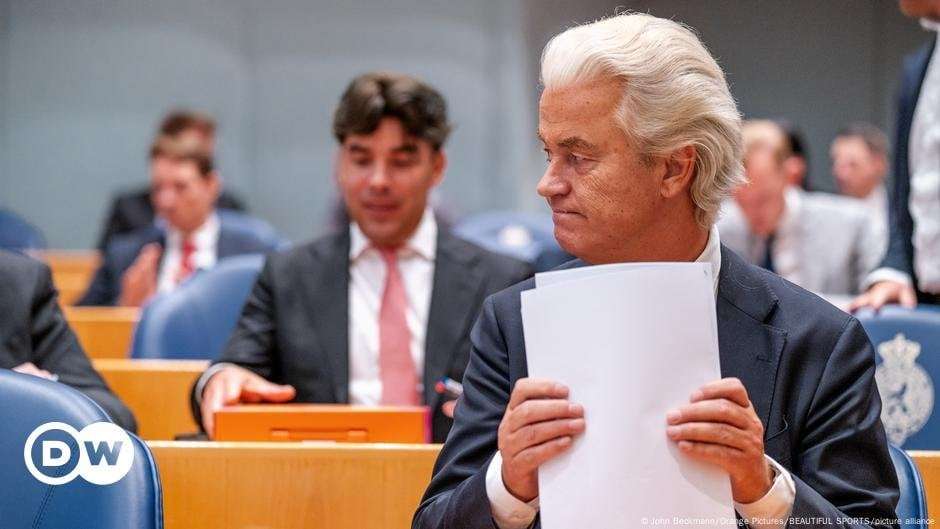 image for Dutch government eyes emergency laws to curb migration – DW – 09