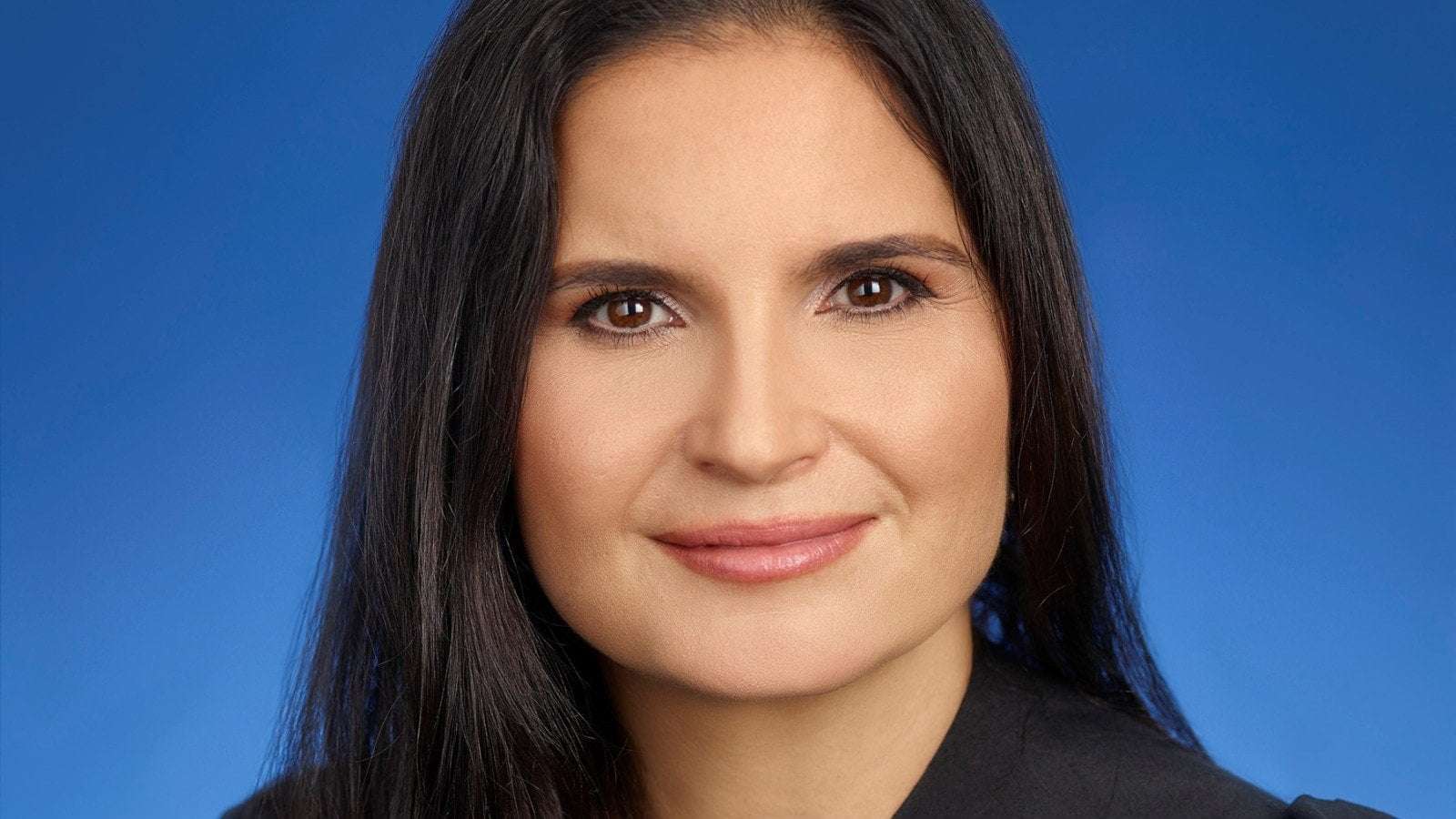 image for Judge Who Tossed Trump’s Docs Case Repeatedly Violated Disclosure Rule: Report