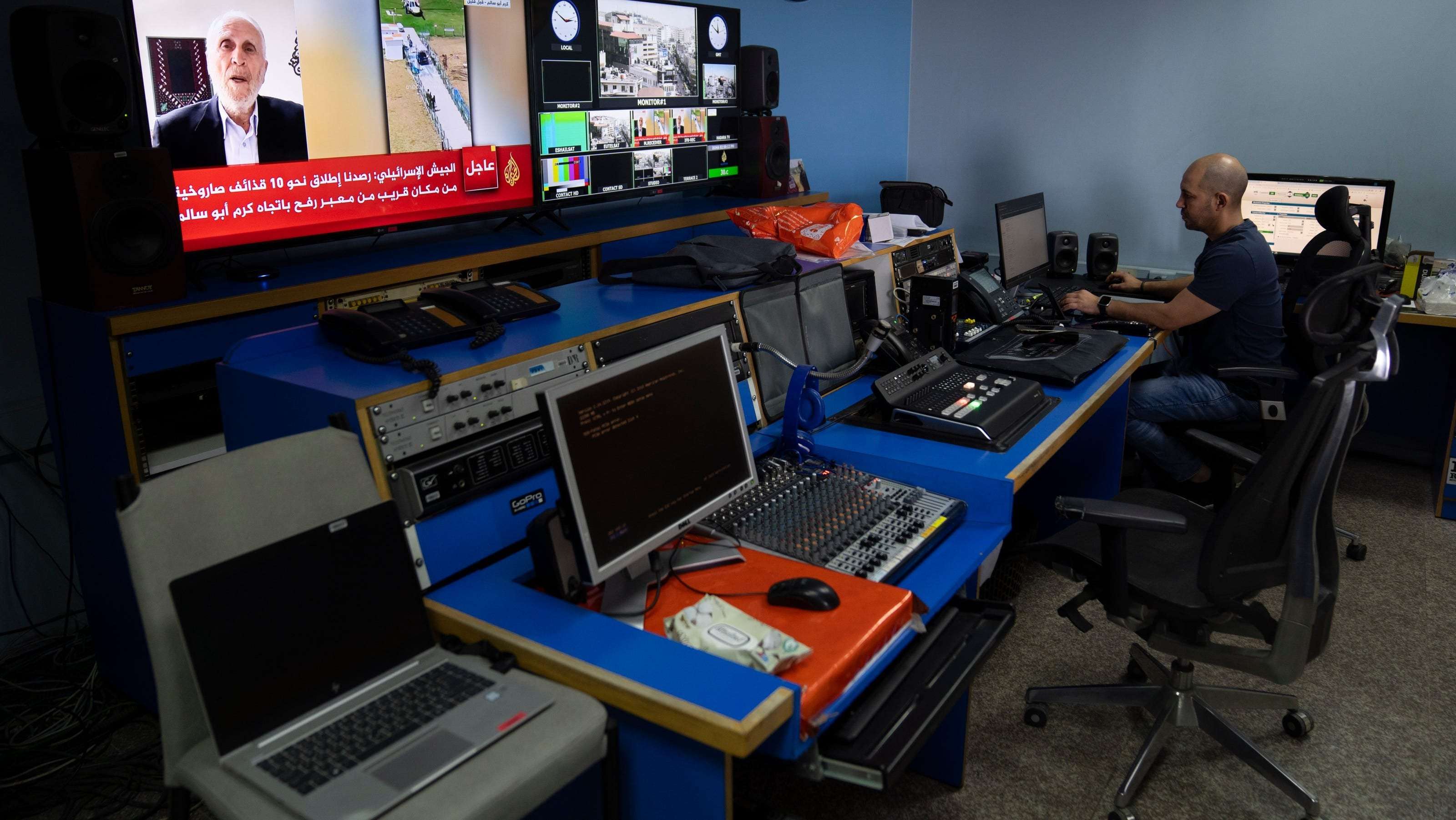 image for Israel raids, shuts down Al Jazeera bureau in Ramallah in West Bank