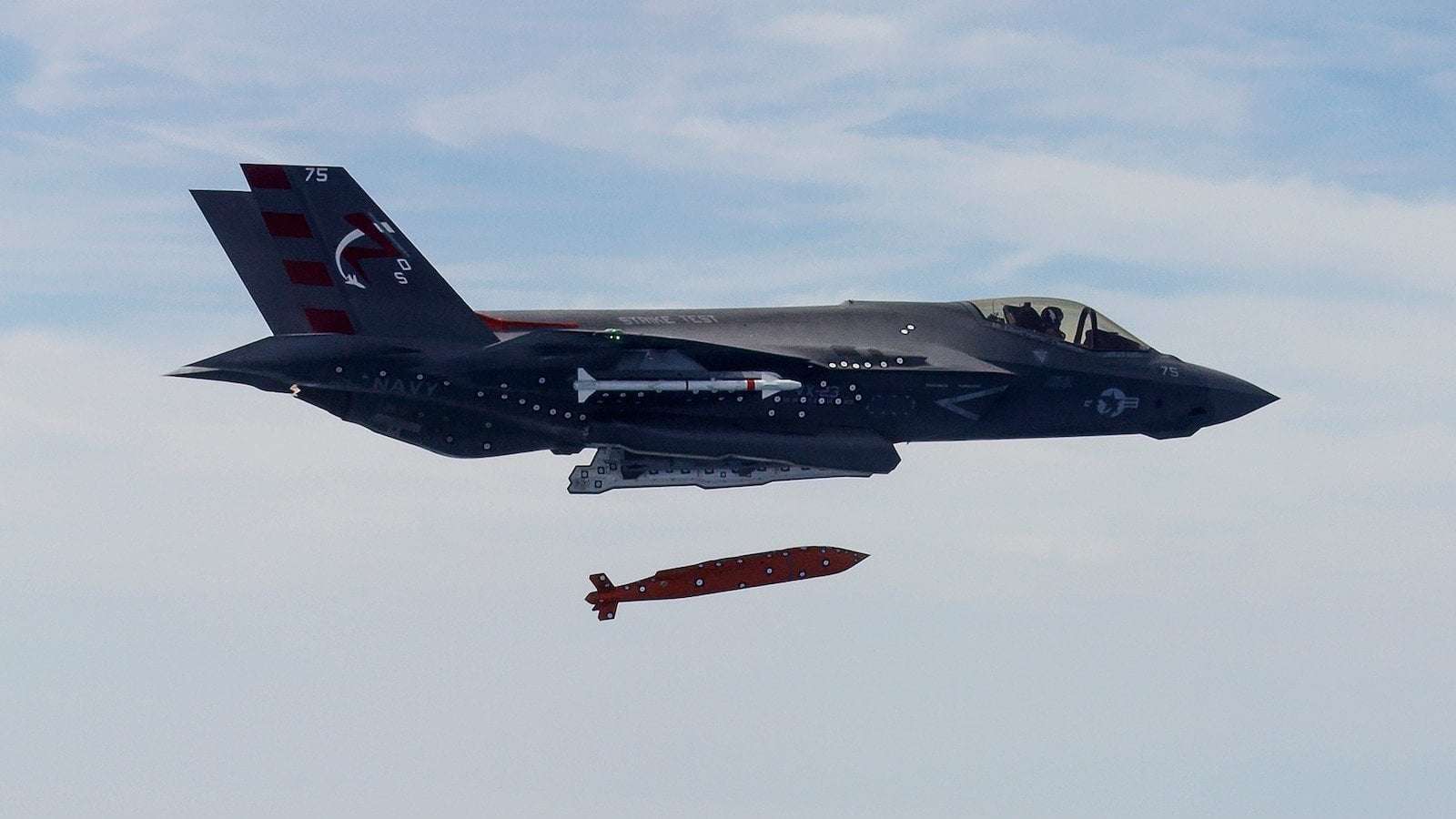 image for Biden administration pledges new glide bombs to Ukraine ahead of Zelenskyy White House meeting