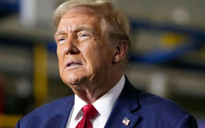 image for Trump Insists People Leaving His Rally Aren't Really Leaving His Rally