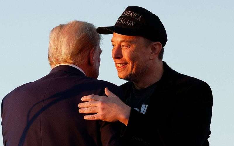 image for Cards Against Humanity offers payouts to new swing-state voters, responding to Musk's PAC