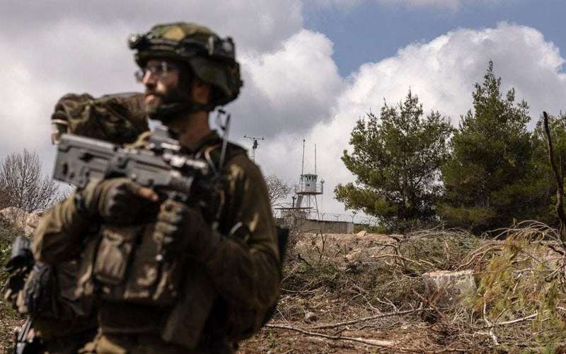 image for U.N. peacekeepers in Lebanon pledge not to give in to Israeli demands to 'get out of harm's way'