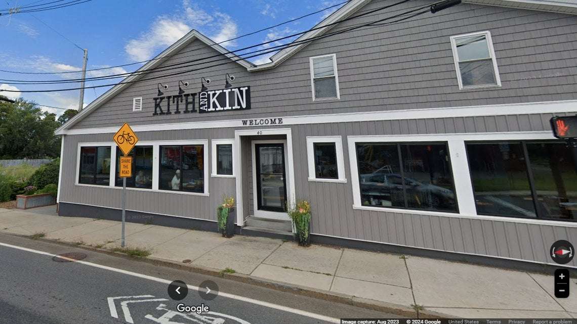 image for Restaurant apologizes after reenactors dressed as Nazis dined inside in Massachusetts