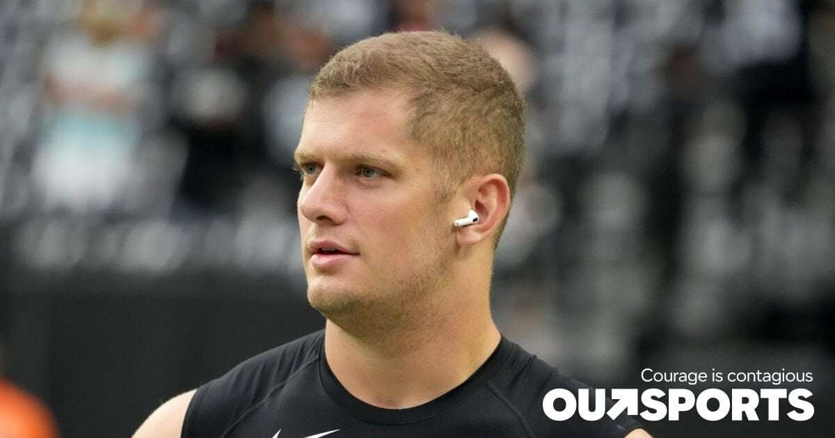 image for NFL donates $100,000 to gay player's favorite charity