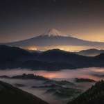 image for Meteor over Mount Fuji is breathtaking