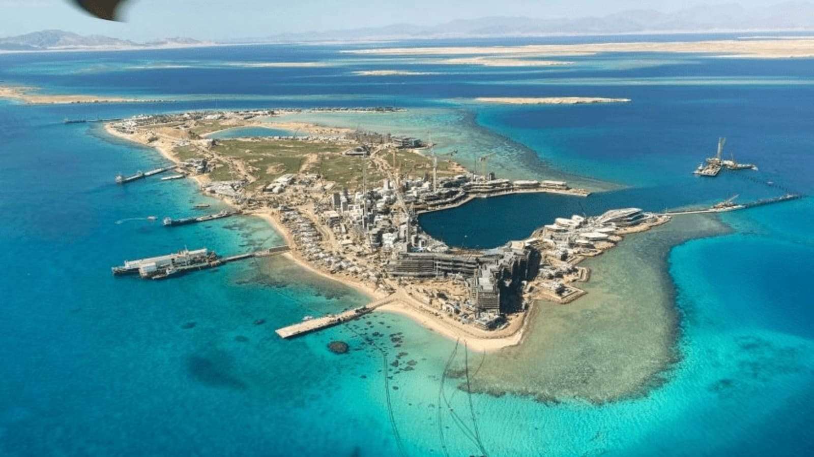 image for 21,000 workers dead in 8 years of Mohammed bin Salman's ‘Saudi vision 2030’: Report
