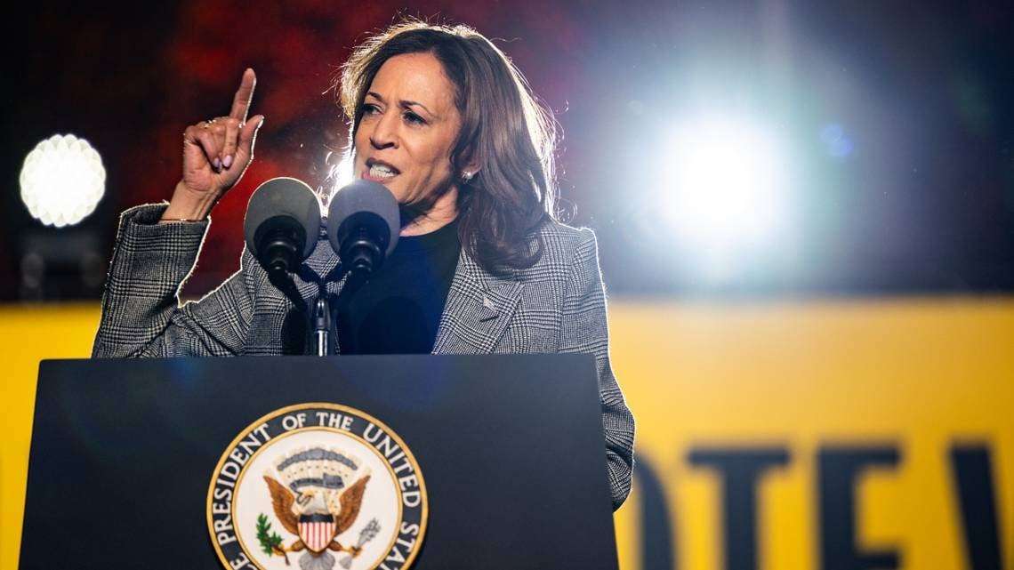 image for Poll: Puerto Ricans in Florida overwhelmingly support Harris, view Trump unfavorably