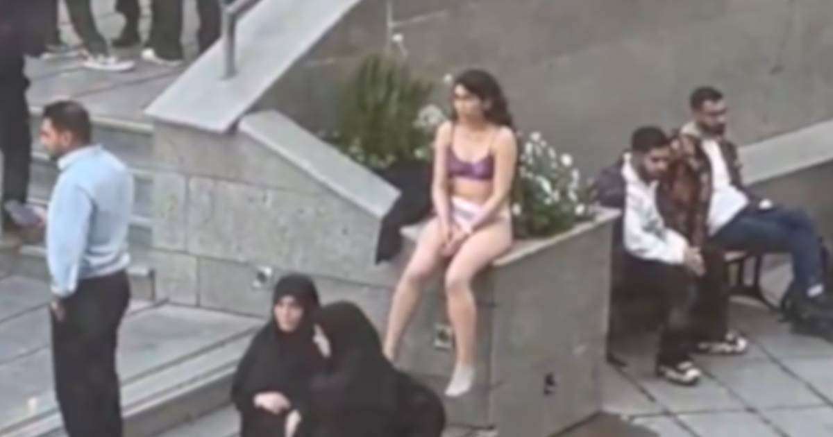 image for Iranian student strips in protest against assault by hijab enforcers