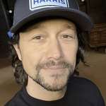 image for Actor Joseph Gordon-Levitt showing support for Kamala