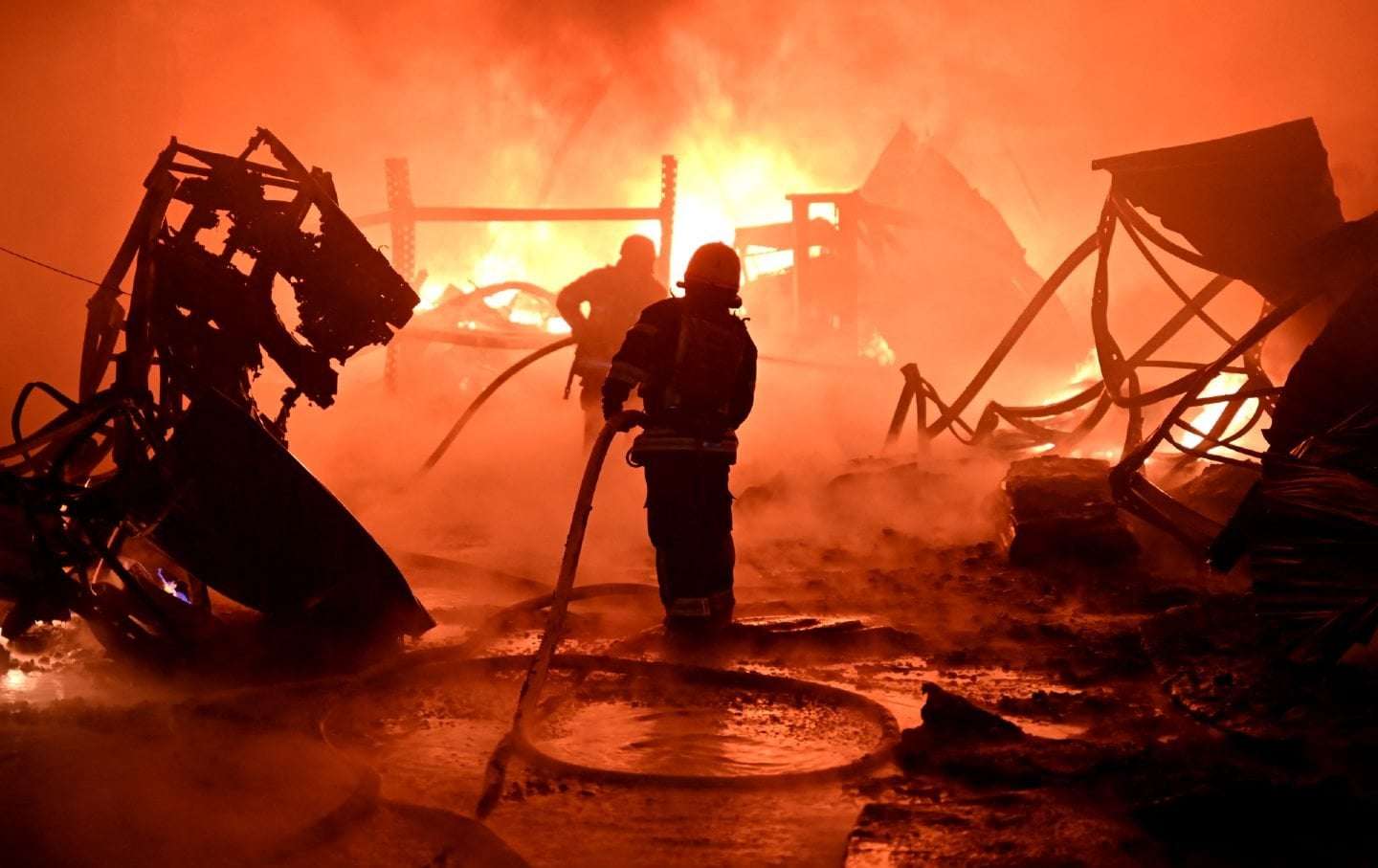 image for Ukraine: Compromise or Collapse