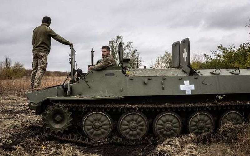 image for Biden administration to allow American military contractors to deploy to Ukraine for first time since Russia’s invasion