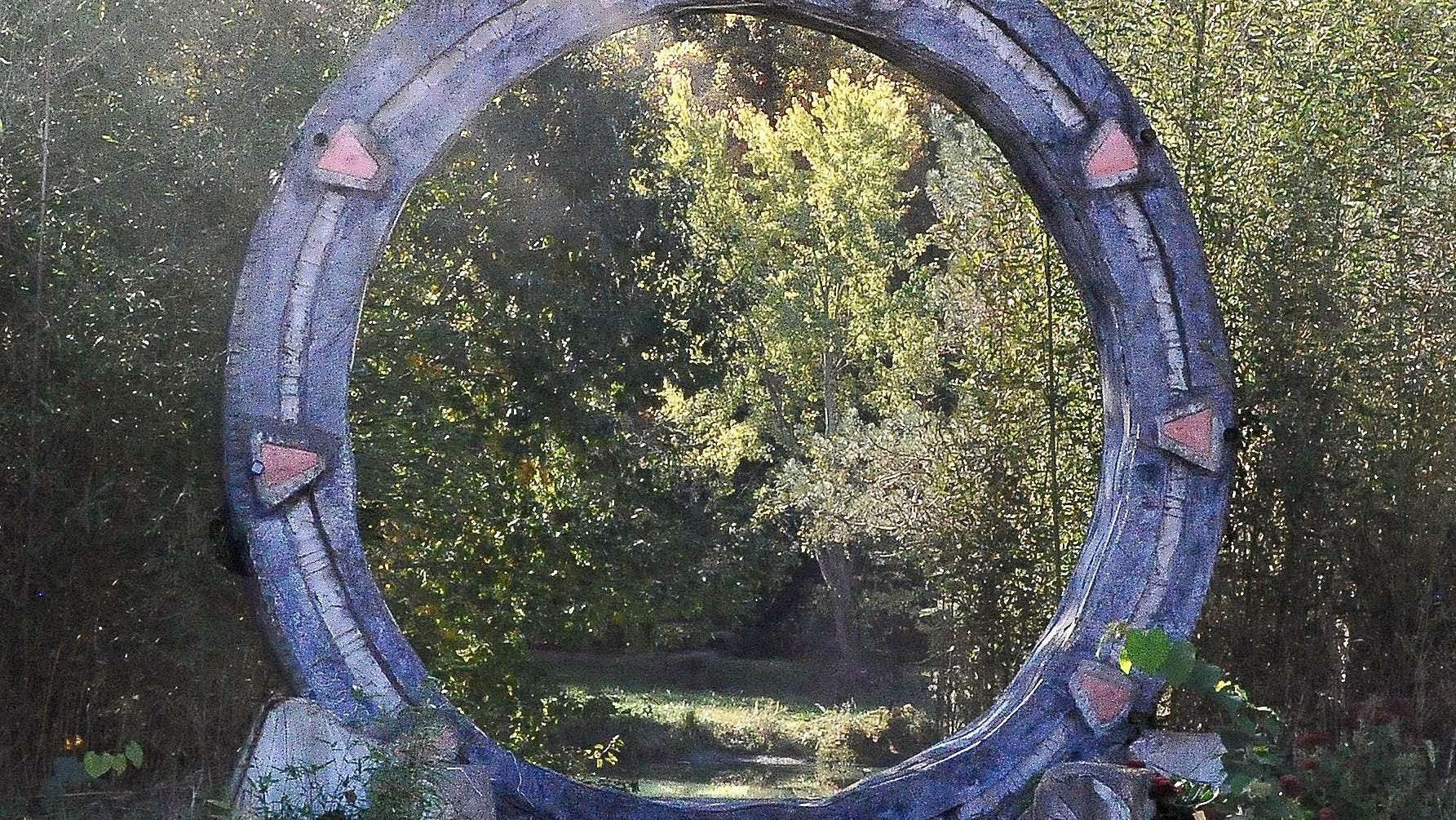 image for Ohio family builds 50,000-pound Stargate with 'dial-home device' to scan the cosmos