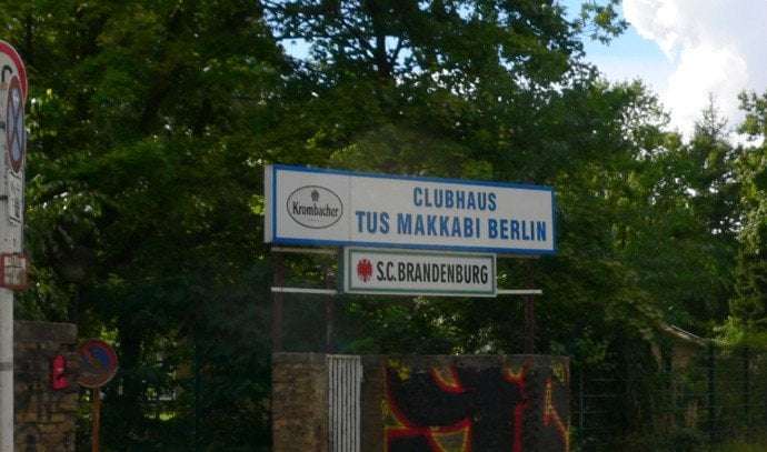 image for Berlin Jewish youth soccer team attacked by knife-wielding pro-Palestinian mob