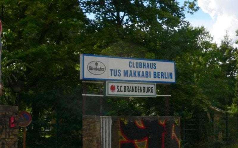 image for Berlin Jewish youth soccer team attacked by knife-wielding pro-Palestinian mob