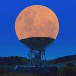 image for The Supermoon in a radio telescope