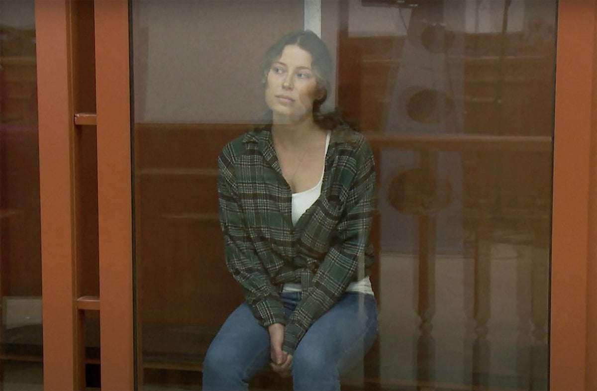 image for Russian Court Upholds 12-Year Sentence for US-Russian Woman Over $50 Pro-Ukraine Donation