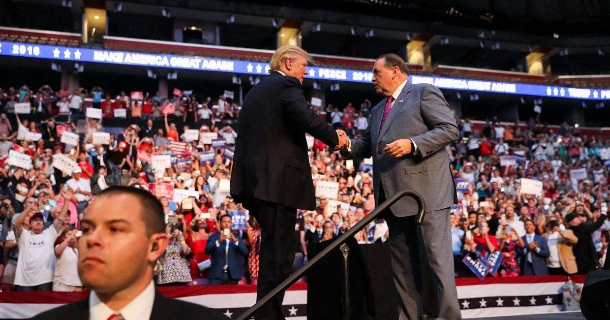 image for Trump picks former Arkansas Gov. Mike Huckabee to be the U.S. ambassador to Israel