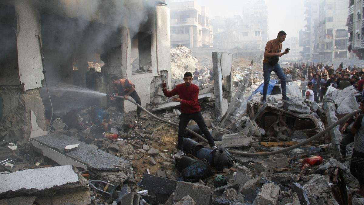 image for Hamas says 'ready for ceasefire' as Israel presses Gaza campaign