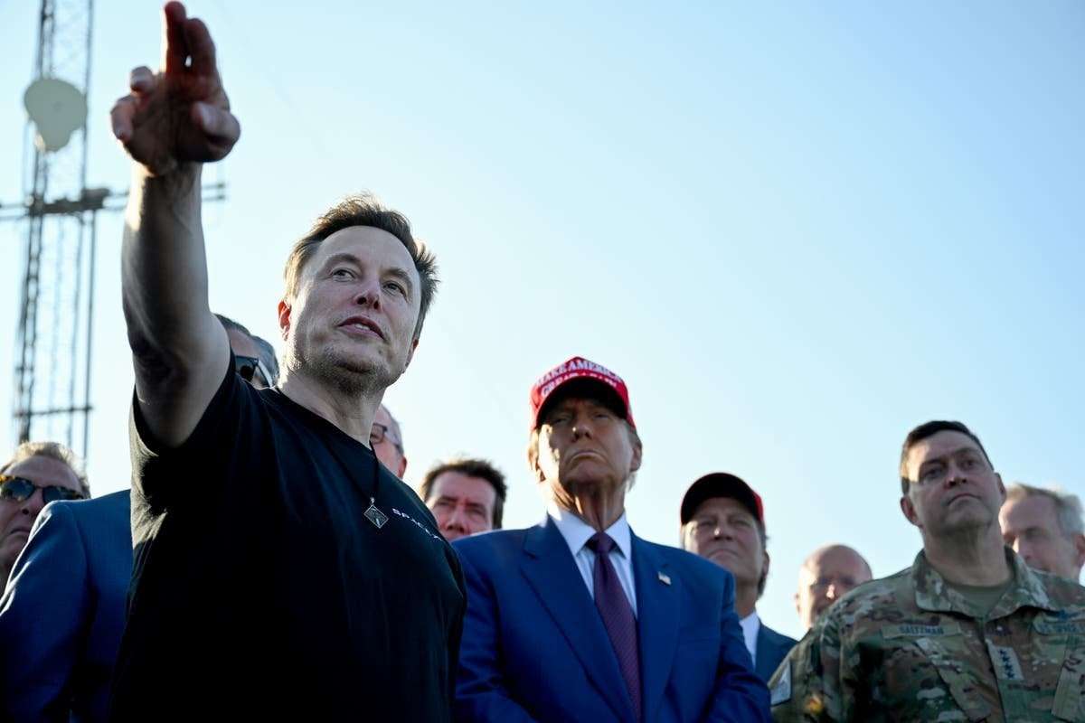 image for Elon Musk and Vivek Ramaswamy say Supreme Court backs their plans for mass firings and drastic cuts