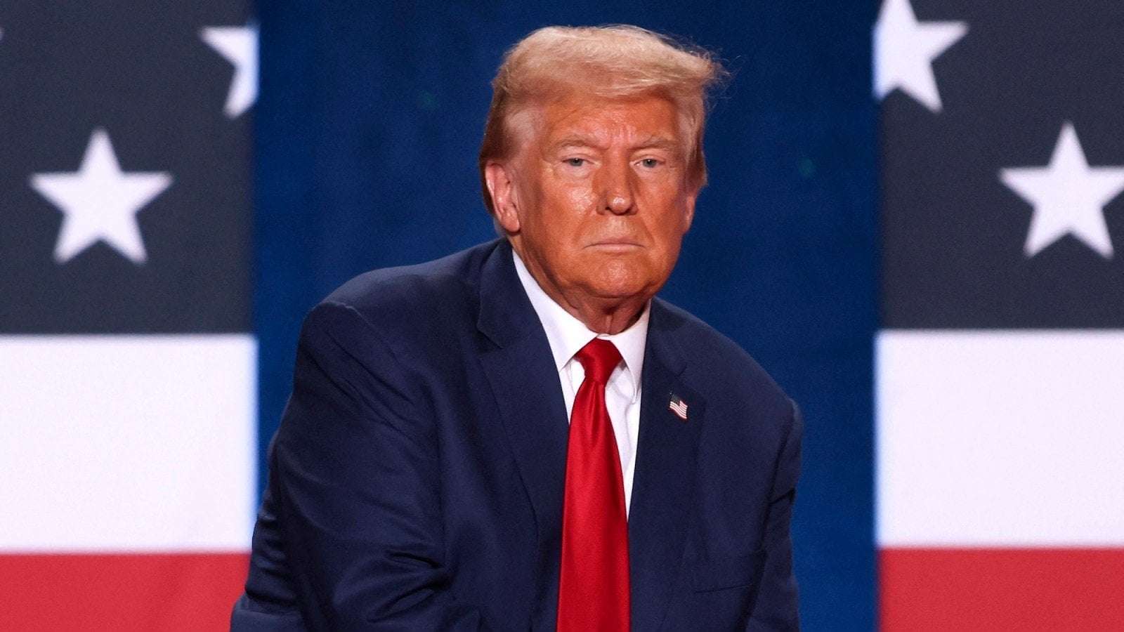 image for Trump Refuses to Disclose Who Is Funding His Transition