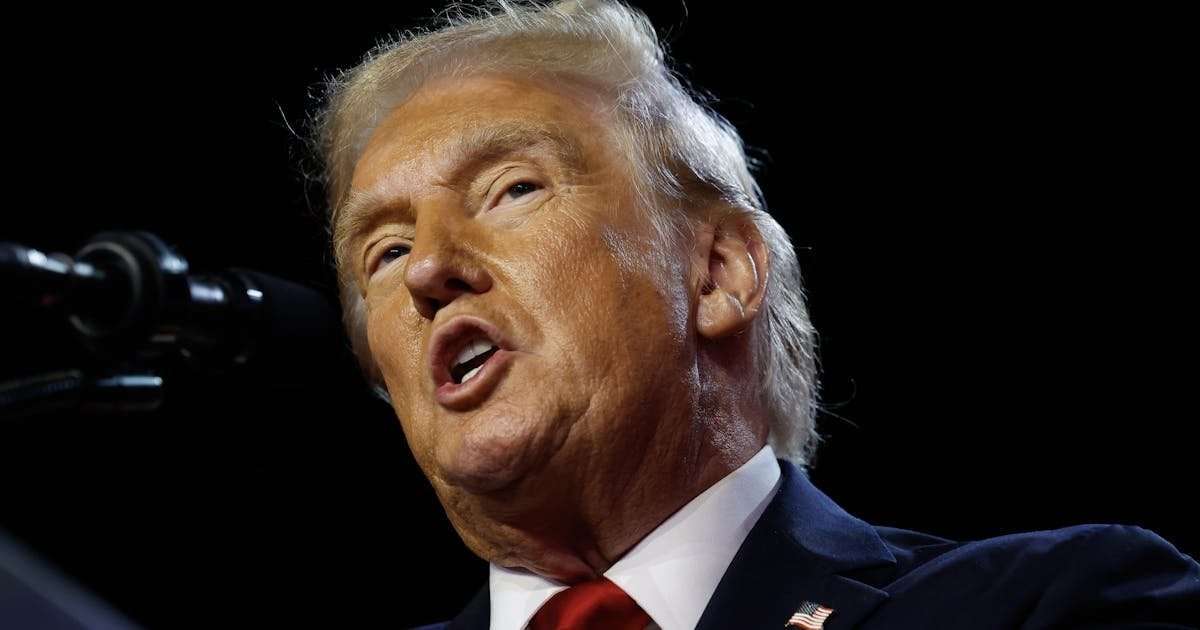 image for Trump Has Late-Night Meltdown Over New York Times Story on Close Aide