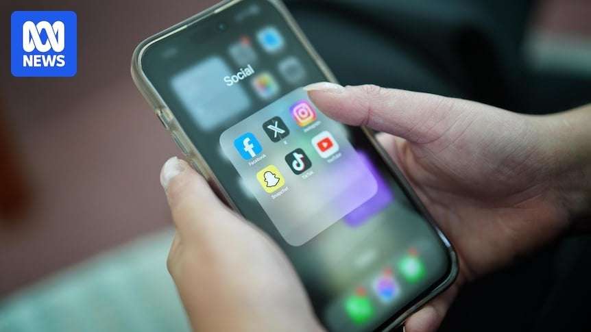 image for Kids under 16 to be banned from social media after Senate passes world-first laws