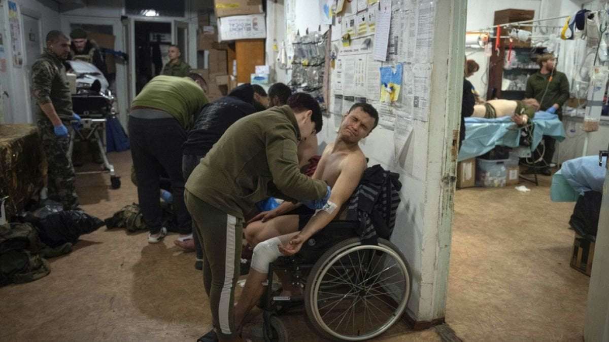 image for Tens of thousands of soldiers have deserted from Ukraine's army