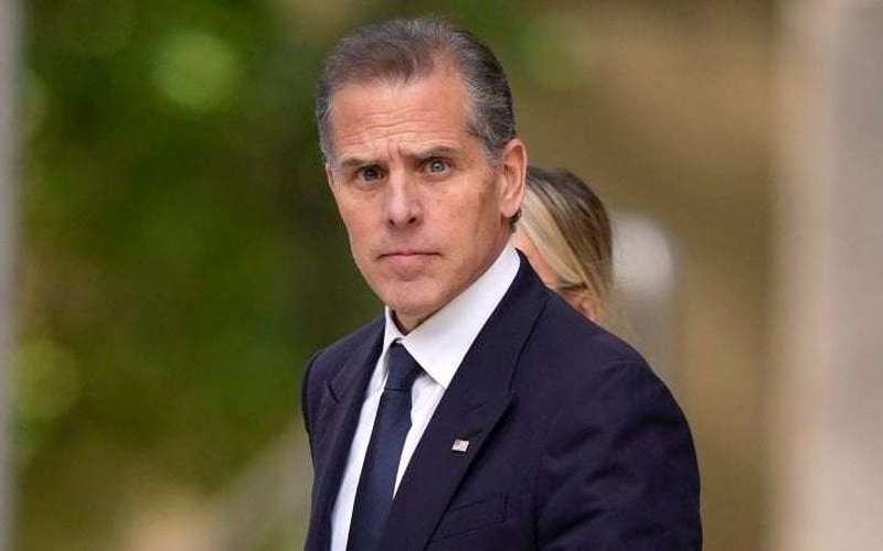 image for President Biden pardons his son Hunter Biden