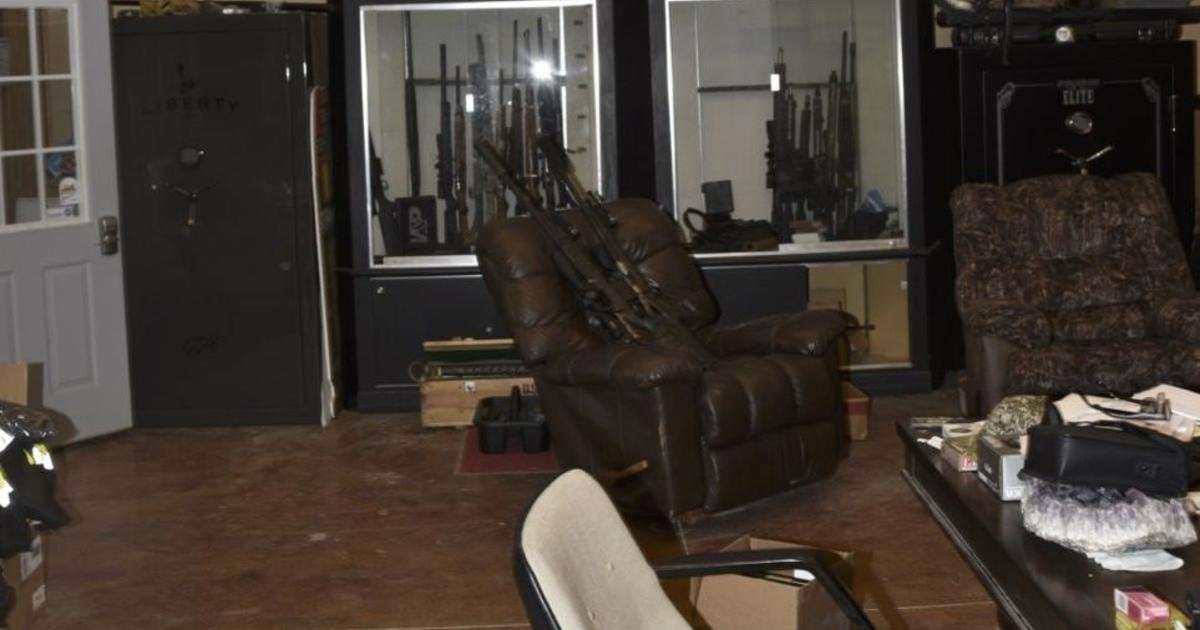 image for Police illegally sell restricted weapons, supplying crime