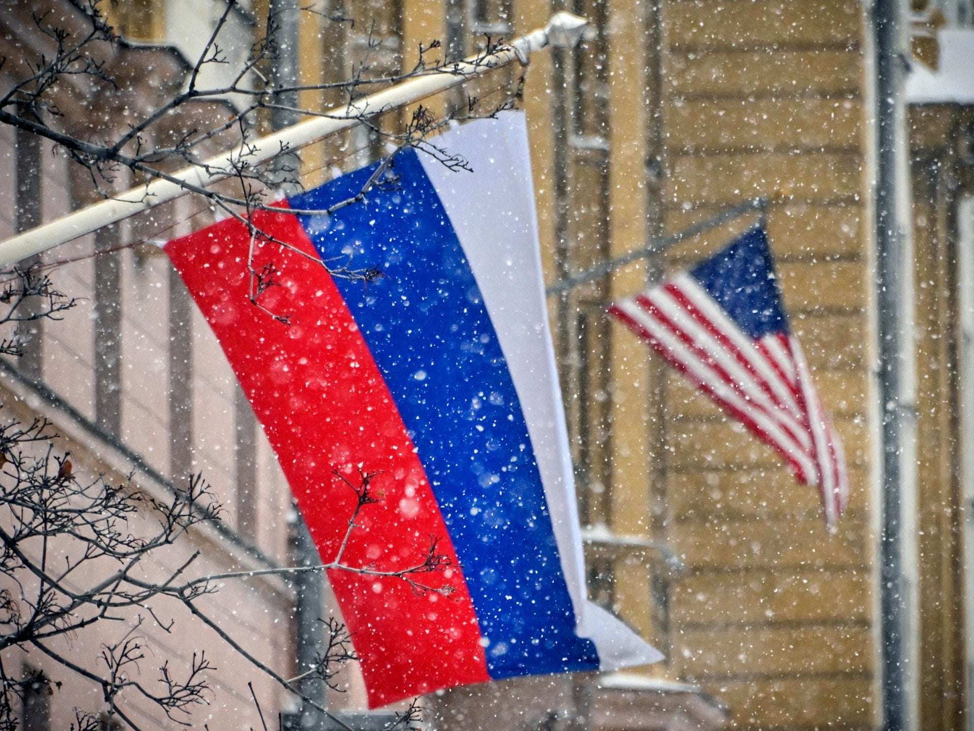 image for Russia tells citizens not to travel to United States